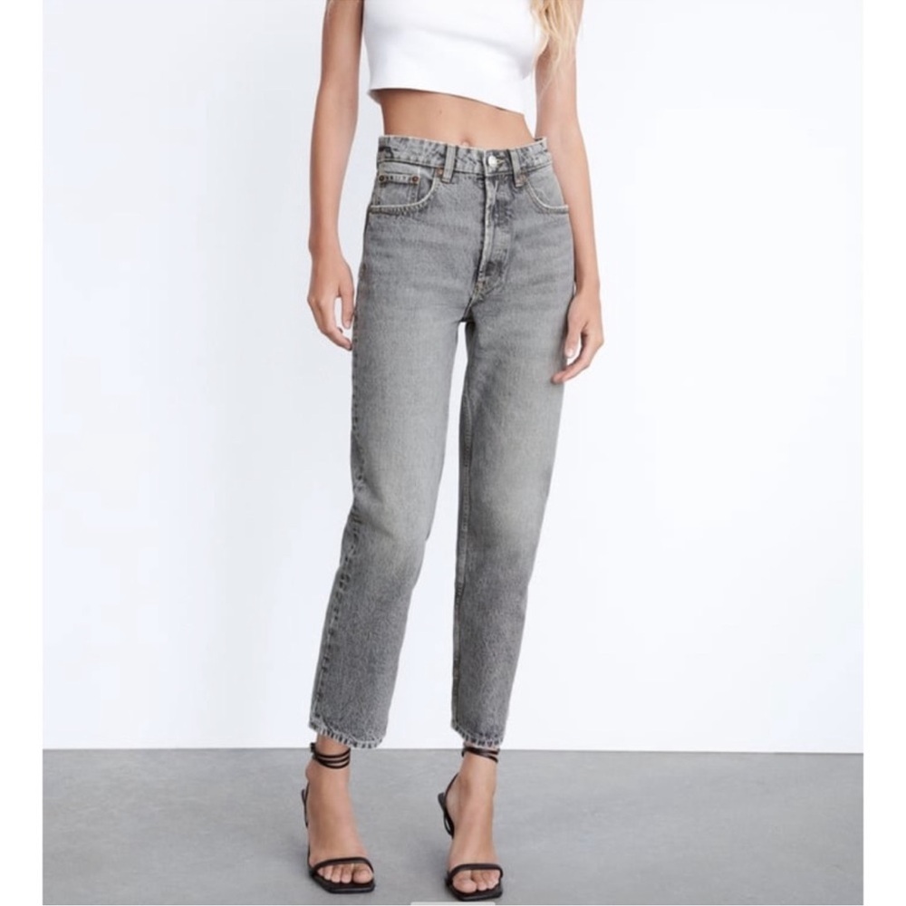 Zara mom fit jeans with a high waist- Gray